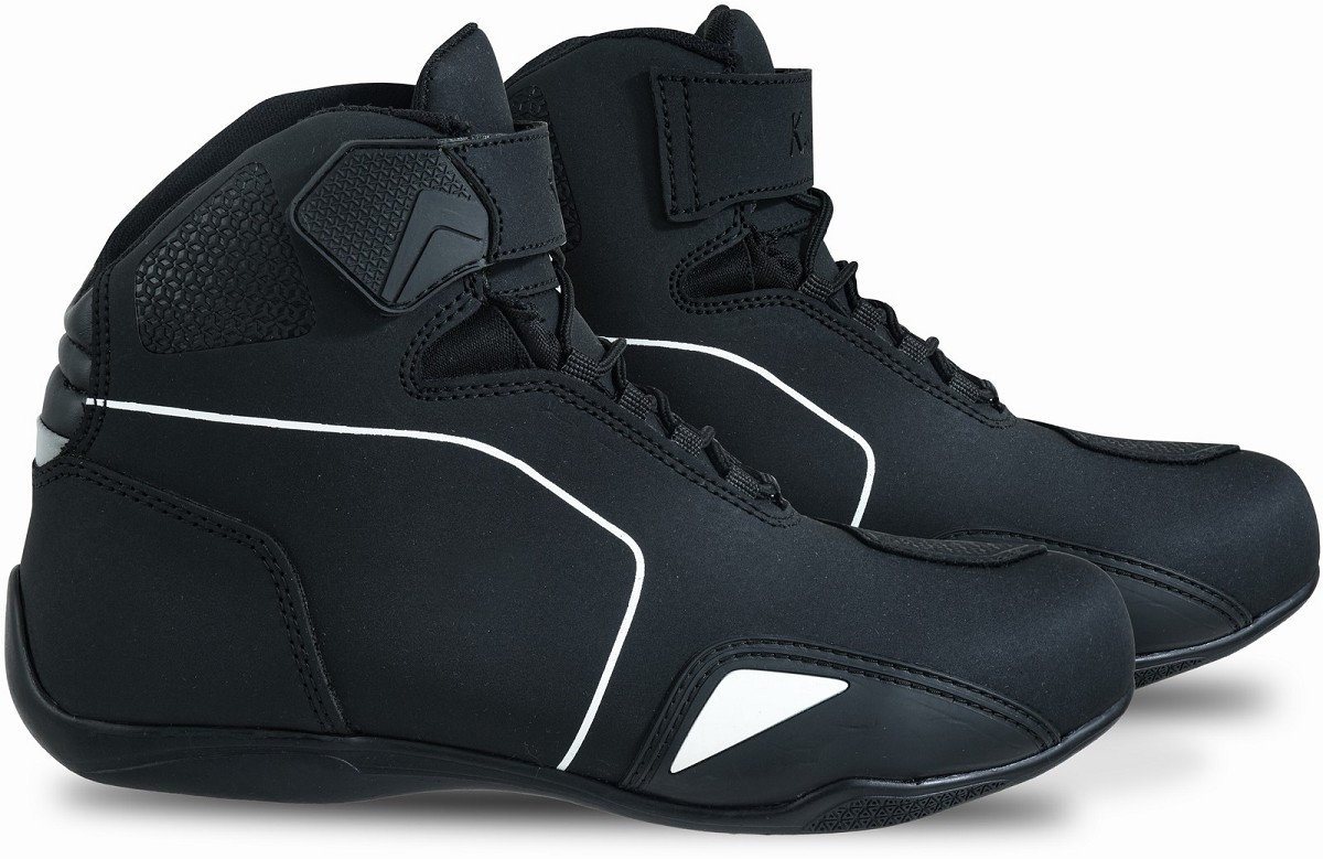 ZAPATILLAS DE MOTO IMPERMEABLES Y TRANSPIRABLES CON HOMOLOGACIÓN CE Y EPI