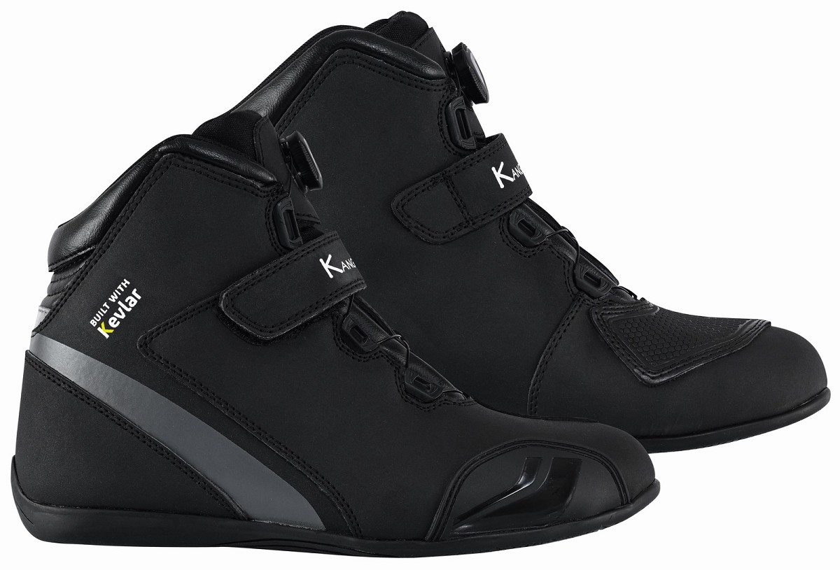 ZAPATILLAS DE MOTO IMPERMEABLES Y TRANSPIRABLES CON HOMOLOGACI&Oacute;N CE Y EPI