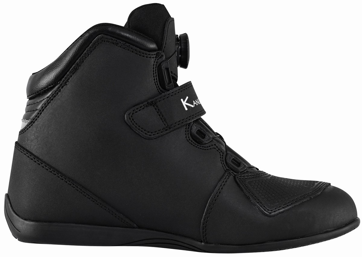 ZAPATILLAS DE MOTO IMPERMEABLES Y TRANSPIRABLES CON HOMOLOGACI&Oacute;N CE Y EPI
